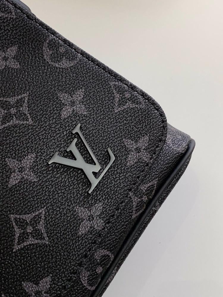 Classic Premium Shoulder Bag
