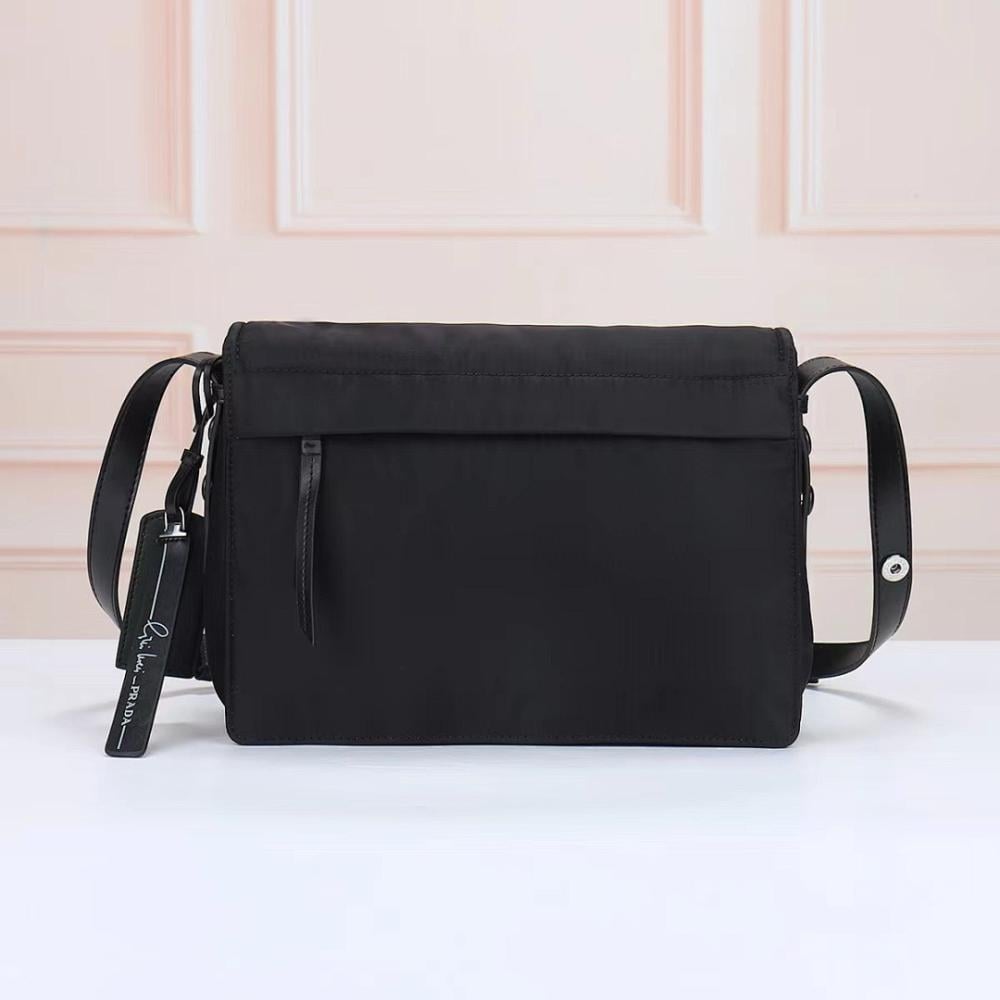 Elegant Refined Quilted Nylon Shoulder Bag