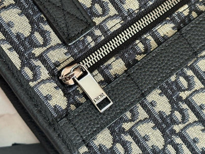Elegant Stylish Black Printed Leather Shoulder Bag