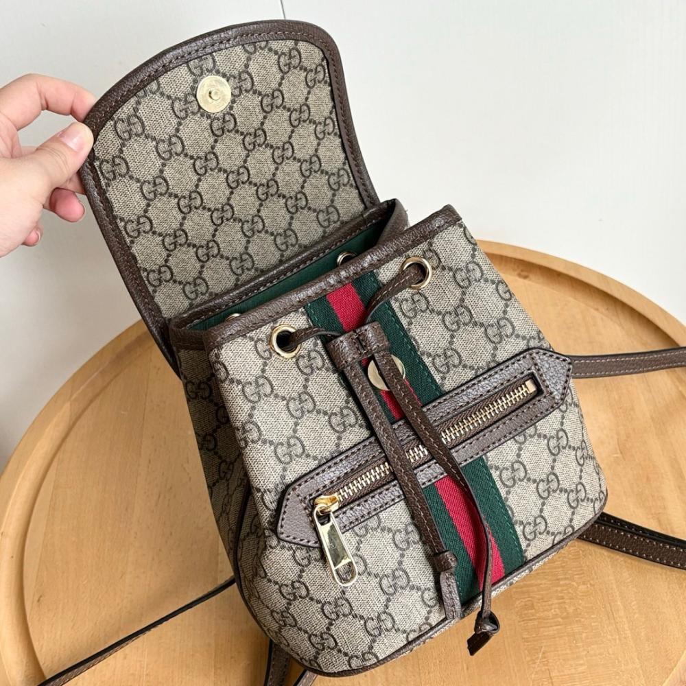 Modern Italian-Inspired Crossbody Bag