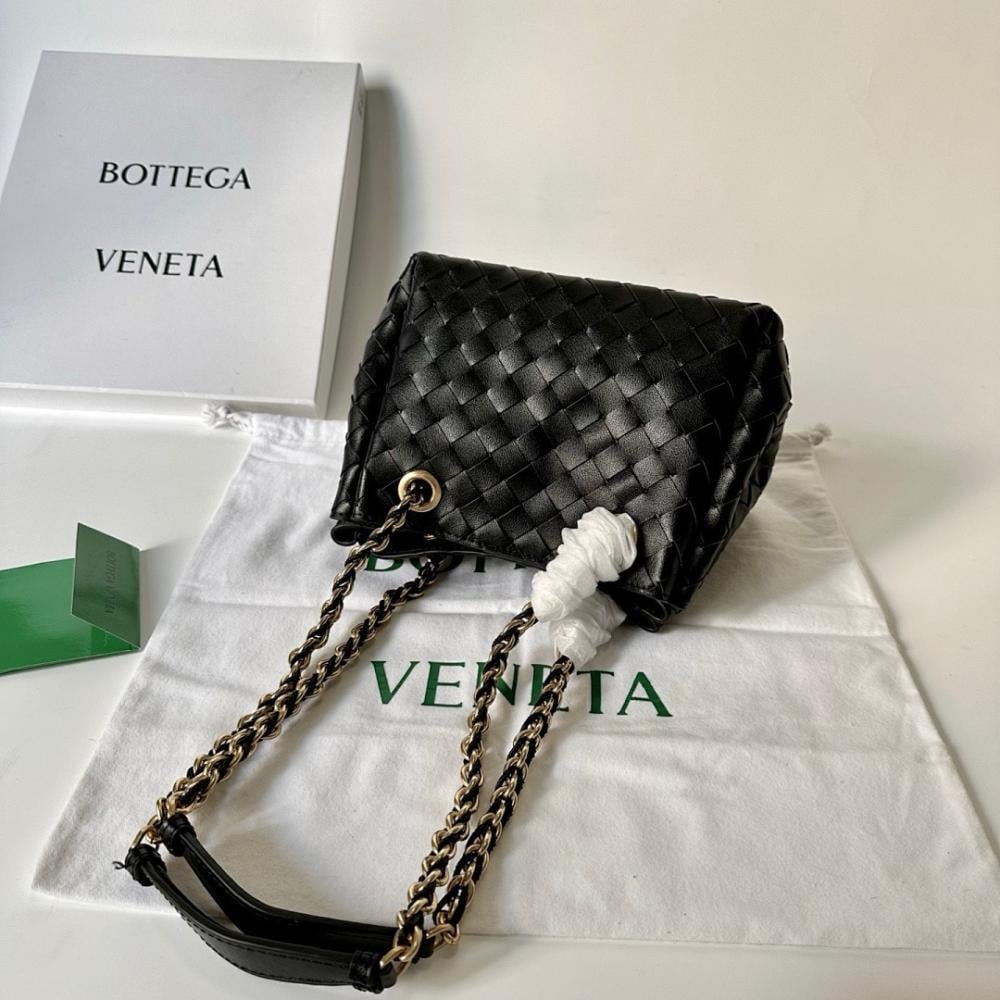 Elegant Stylish Shoulder Bag – Special Edition