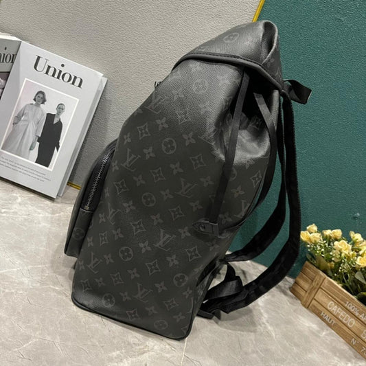 Luxury Quilted Leather Shoulder Bag – Limited Edition