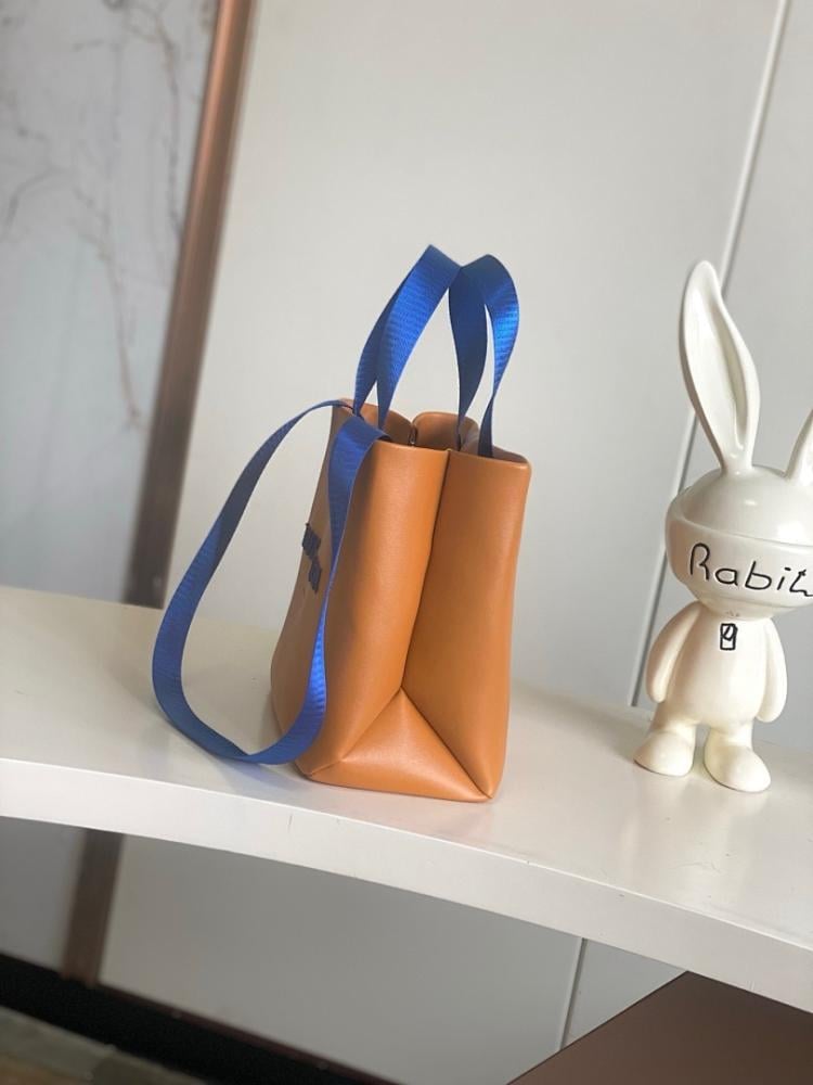 Modern Refined Leather Tote Bag