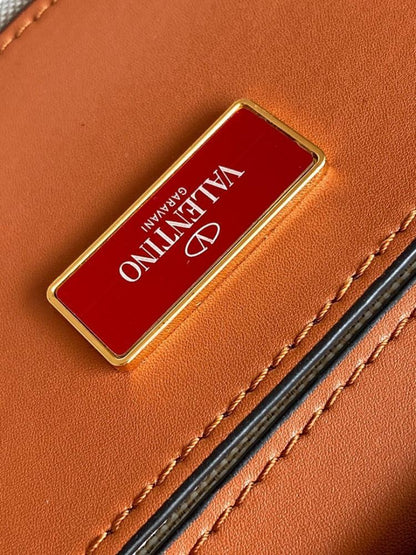 Stylish Premium Raffia Crossbody Bag