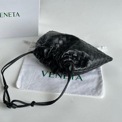 Modern Refined Leather Shoulder Bag