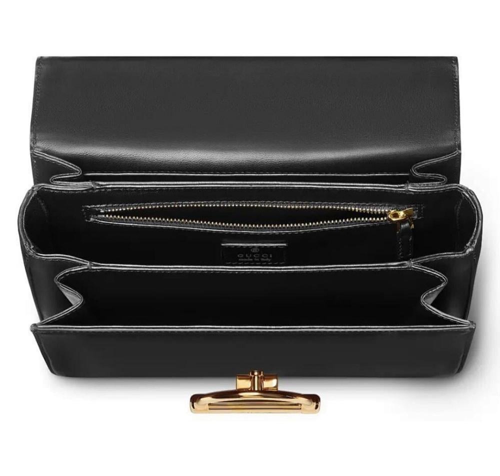 Modern Refined Shoulder Bag