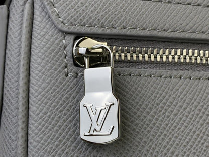 Classic Shoulder Bag