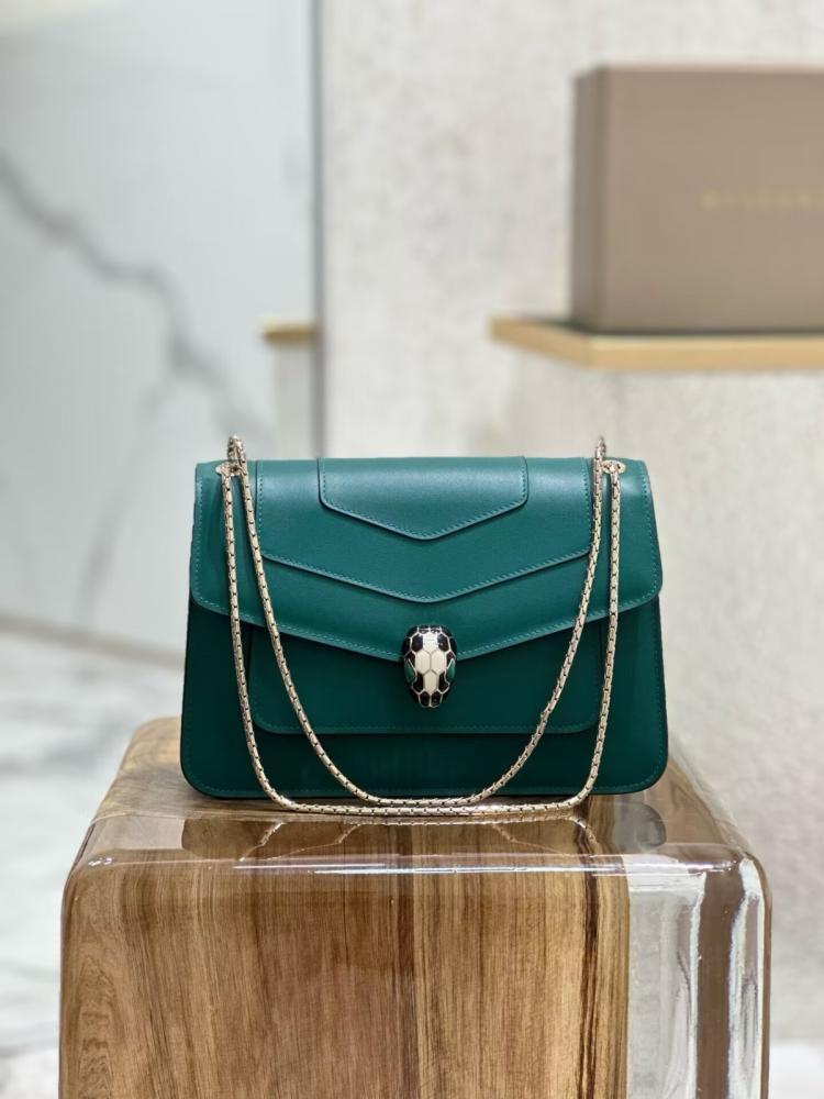 Serpenti Forever Medium Shoulder Bag in Emerald Green Calf Leather