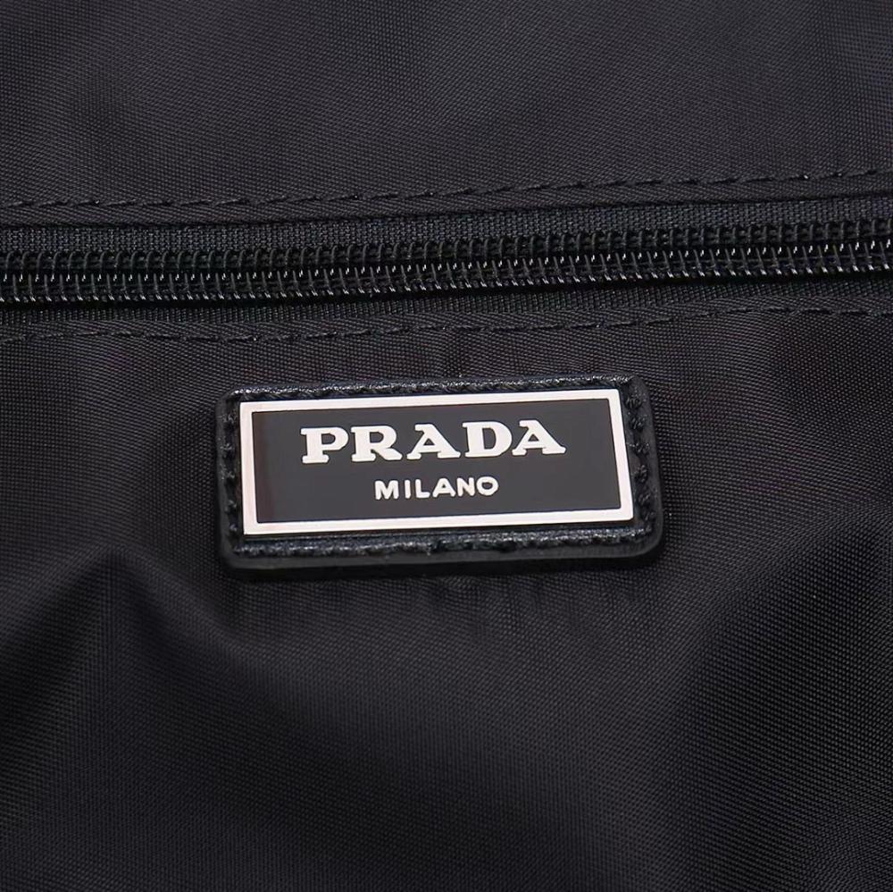 Stylish Refined Nylon Crossbody Bag