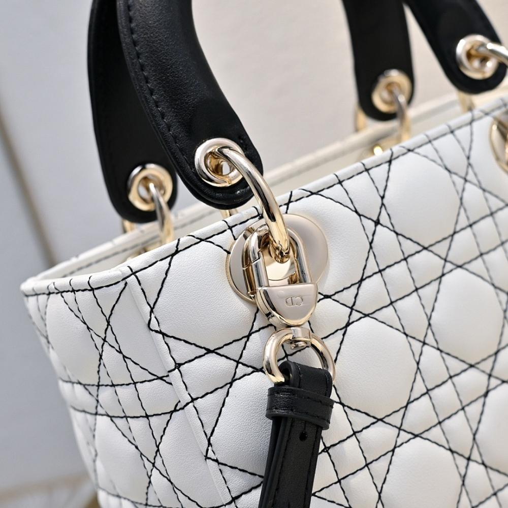 Classic Elegant White Lambskin Shoulder Bag