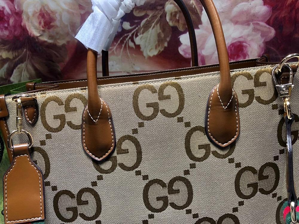 Luxury Refined Shoulder Bag