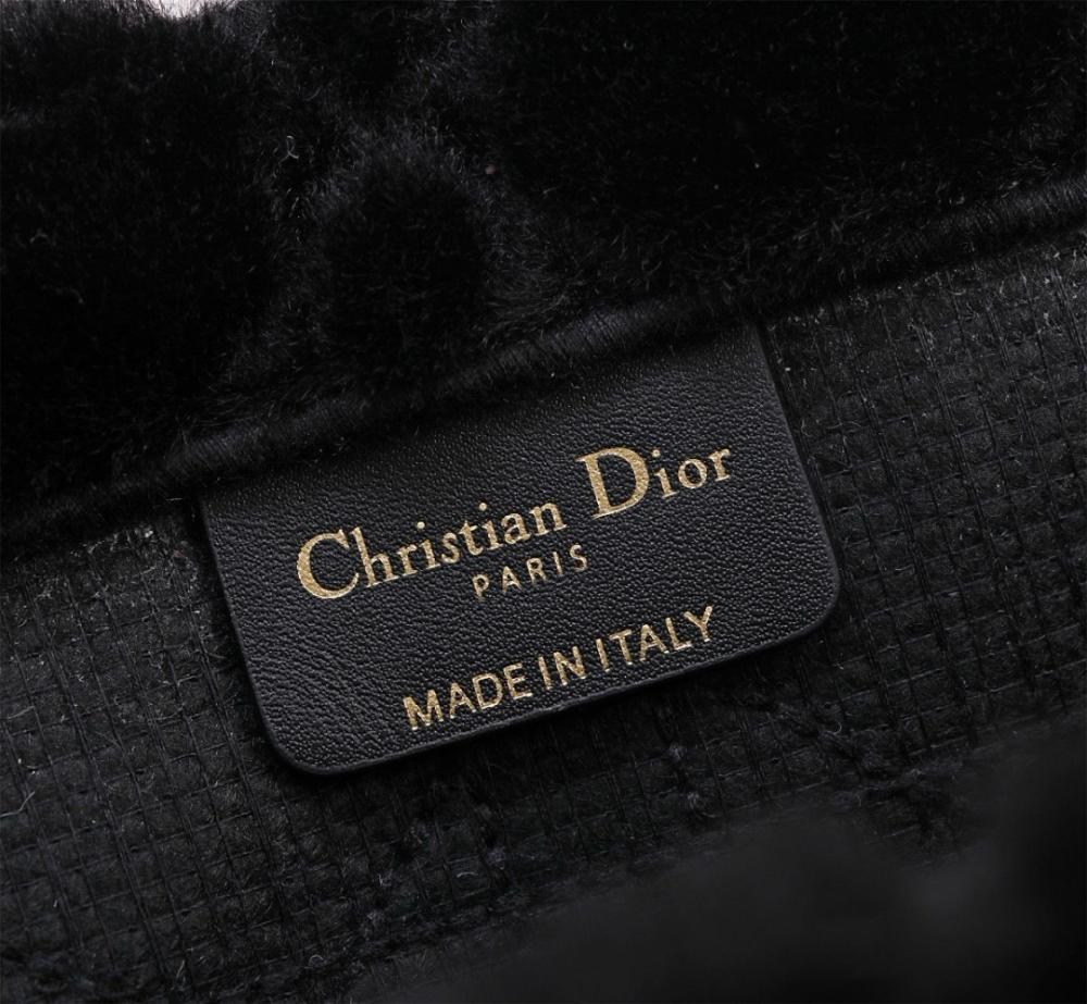 Italian-Inspired Luxury Embroidered Shoulder Bag