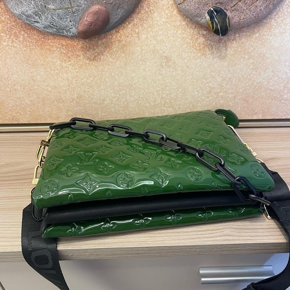 Baguette Brown Leather Shoulder Bag