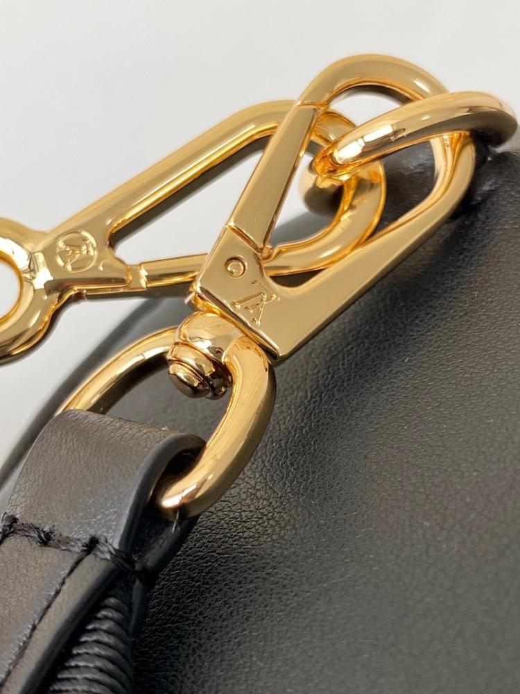 Classic Modern Quilted Calfskin Crossbody Bag