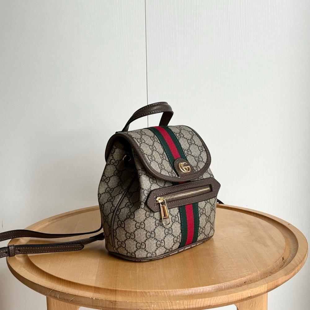 Modern Italian-Inspired Crossbody Bag