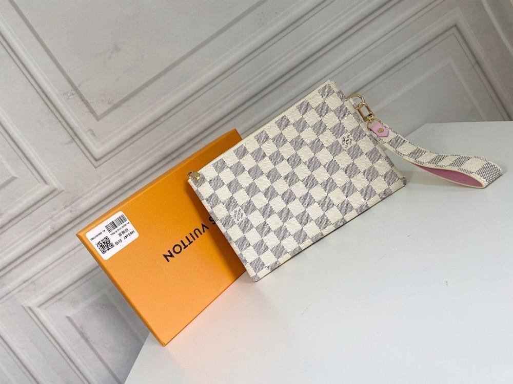 Italian-Inspired Elegant Embroidered Crossbody Bag