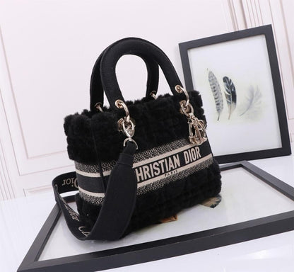 Modern Elegant Gold Embroidered Shoulder Bag