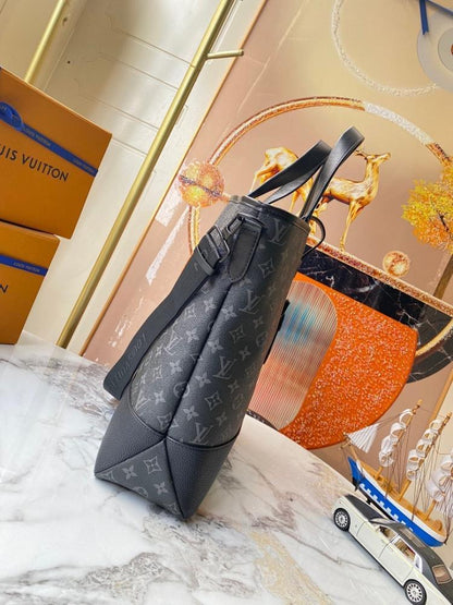 Modern Luxury Leather Shoulder Bag