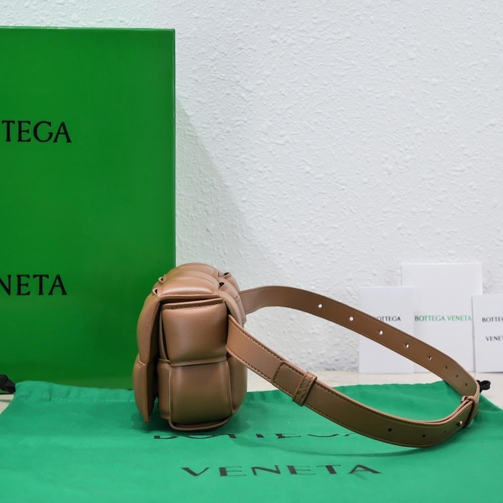 Stylish Refined Lambskin Crossbody Bag