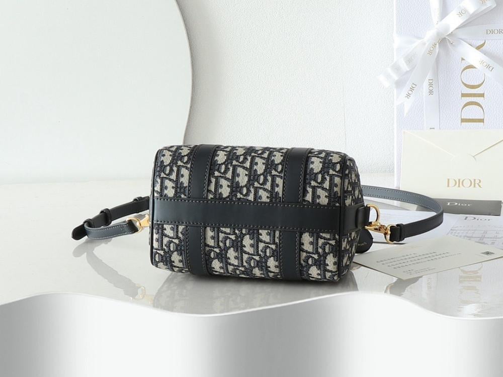 Modern Premium Quilted Leather Shoulder Bag