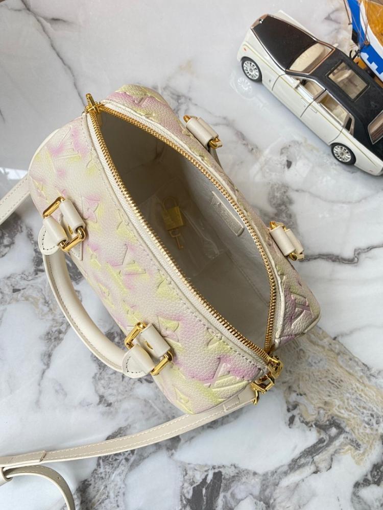 Stylish Leather Shoulder Bag – Special Edition