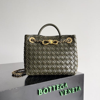 Classic Leather Shoulder Bag