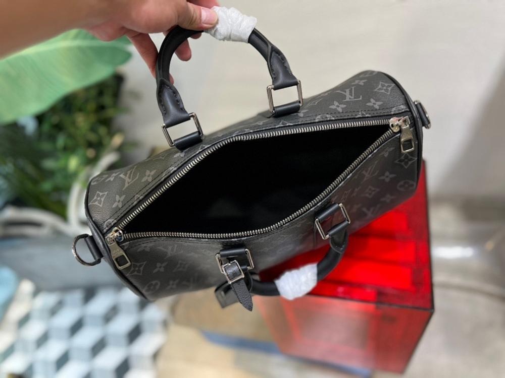 Elegant Stylish Leather Shoulder Bag – Special Edition