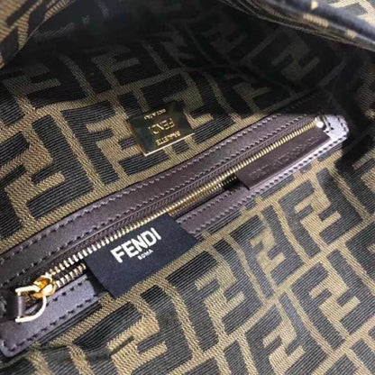 Elegant Shoulder Bag