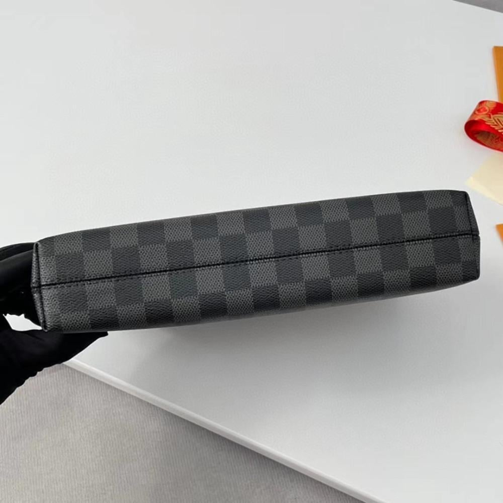 Modern Elegant Leather Bag