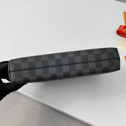 Modern Elegant Leather Bag