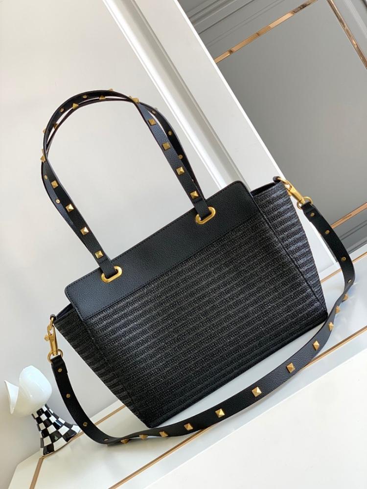 Modern Italian-Inspired Woven Raffia Shoulder Bag