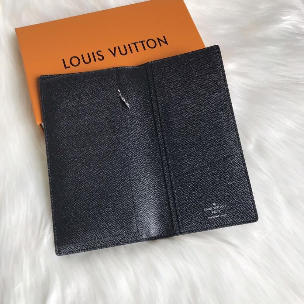 Modern Elegant Leather Wallet