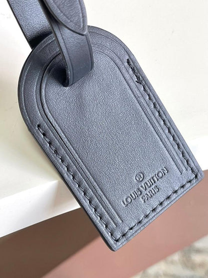 Elegant Refined Canvas Shoulder Bag