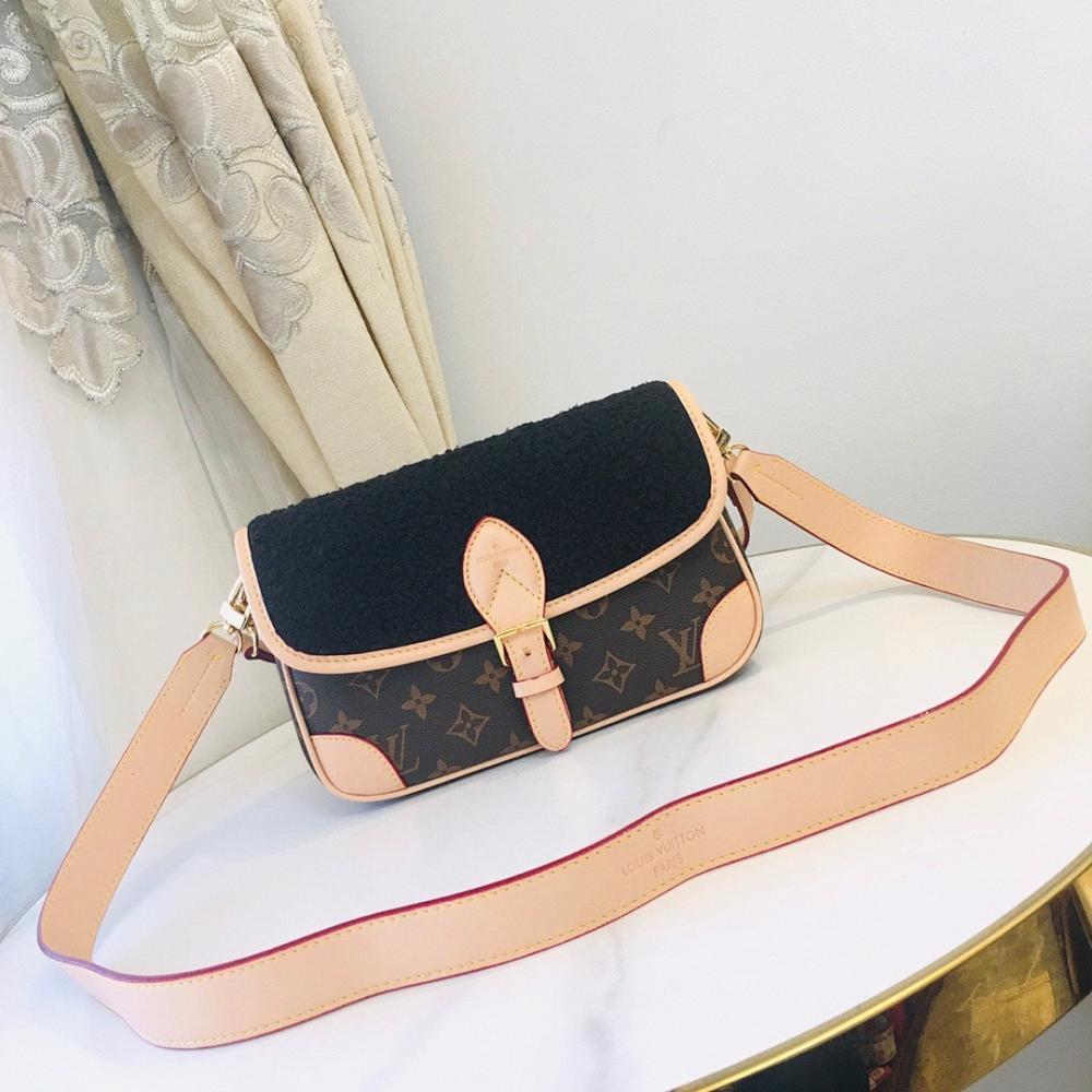 Stylish Jacquard Shoulder Bag – Limited Edition