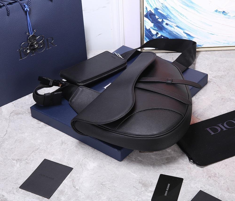 Saddle Black Calfskin Shoulder Bag