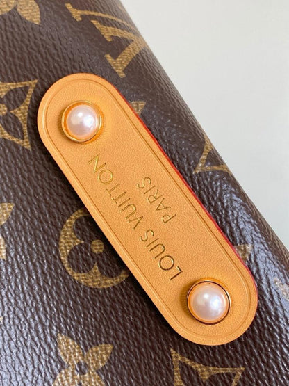 Modern Luxury Canvas Crossbody Bag