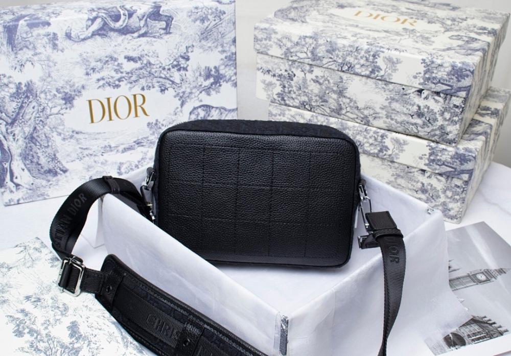 Stylish Leather Crossbody Bag – Special Edition