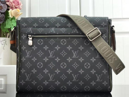 Practical Shoulder Bag