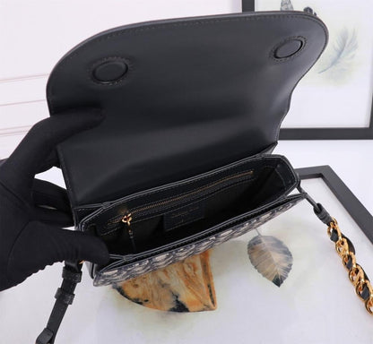 Modern Italian-Inspired Quilted Leather Shoulder Bag