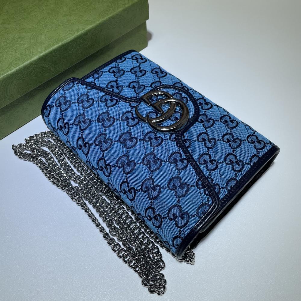 Classic Shoulder Bag