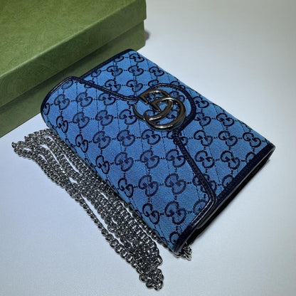 Classic Shoulder Bag