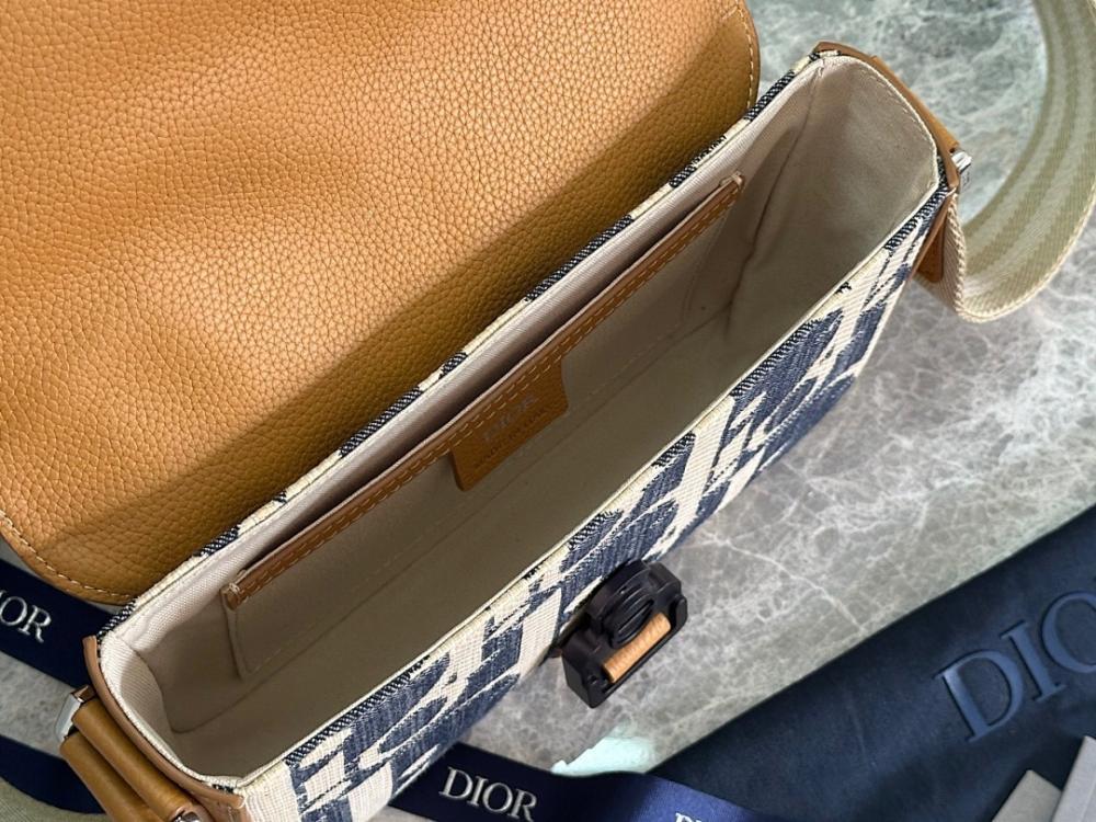 Elegant Refined Printed Leather Crossbody Bag