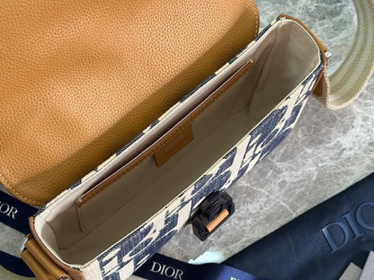 Elegant Refined Printed Leather Crossbody Bag