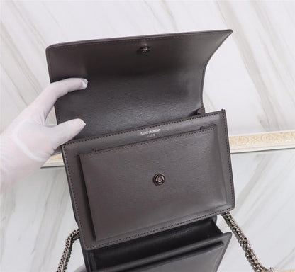 Elegant Refined Silver Leather Shoulder Bag
