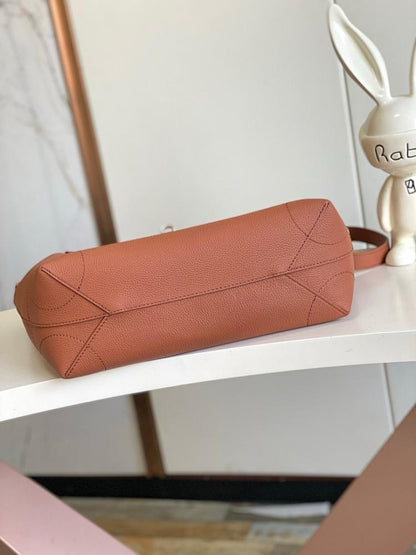 Stylish Embroidered Calfskin Crossbody Bag – Limited Edition