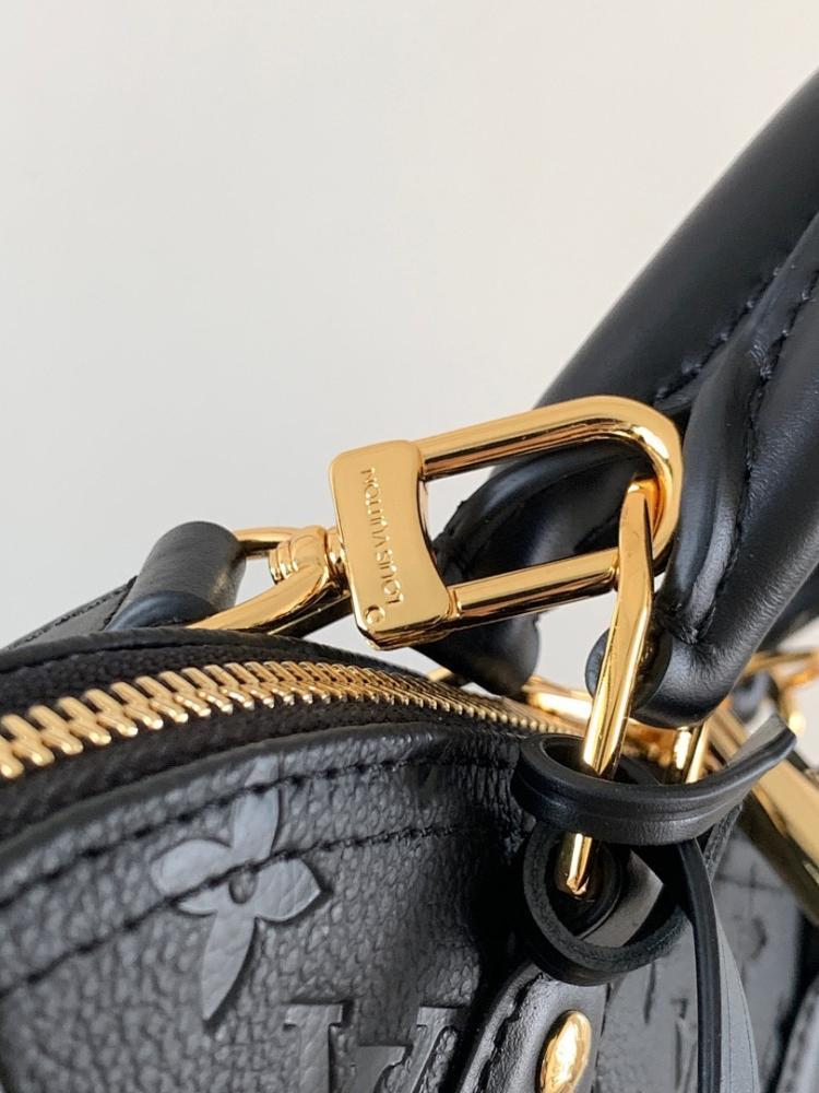 Alma Gold Quilted Leather Shoulder Bag