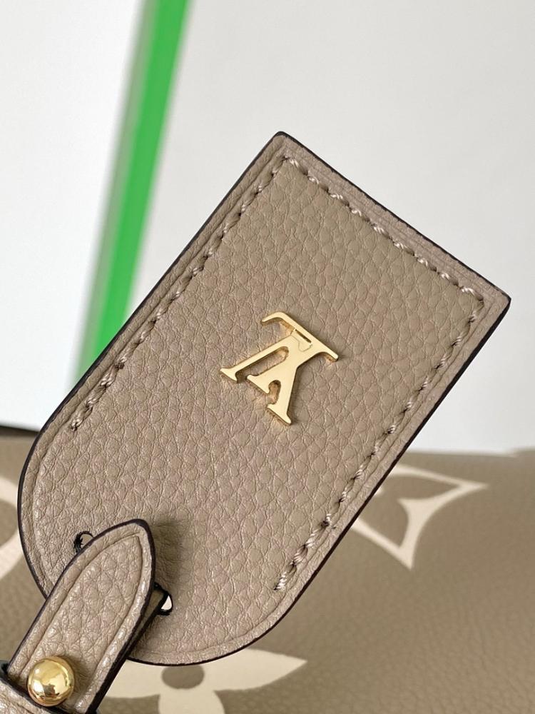 Modern Refined Leather Crossbody Bag