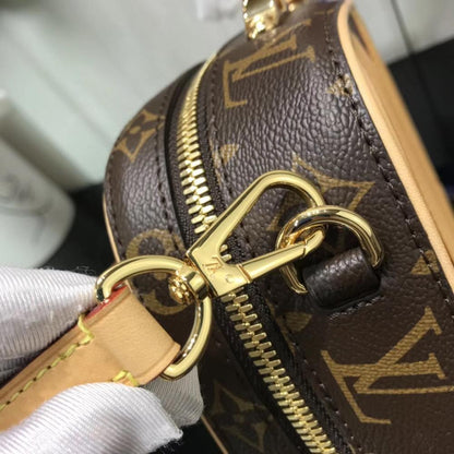 Classic Shoulder Bag