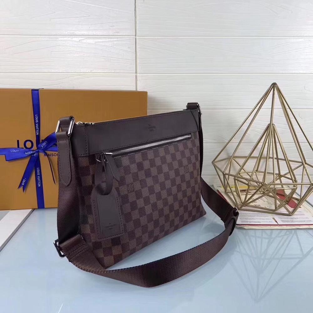 Stylish Leather Shoulder Bag – Limited Edition