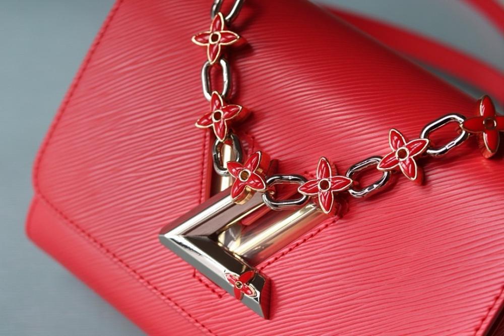 Modern Elegant Leather Shoulder Bag